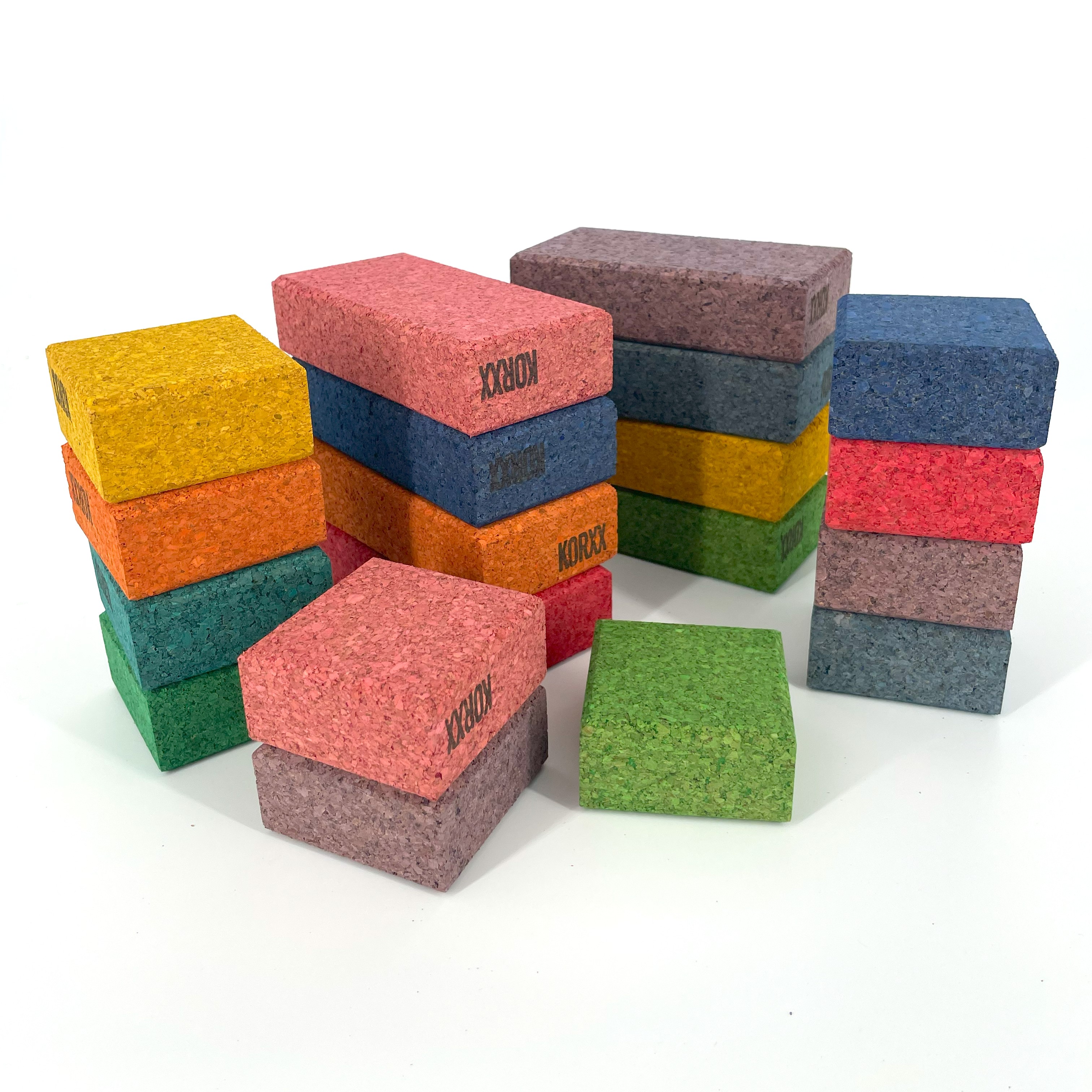 Cuboid Mix C - Eckige bunte Korkbausteine für kreatives Kinderspiel ab 18 Monate Cuboid Mix C - Eckige bunte Korkbausteine für kreatives Kinderspiel ab 18 Monate