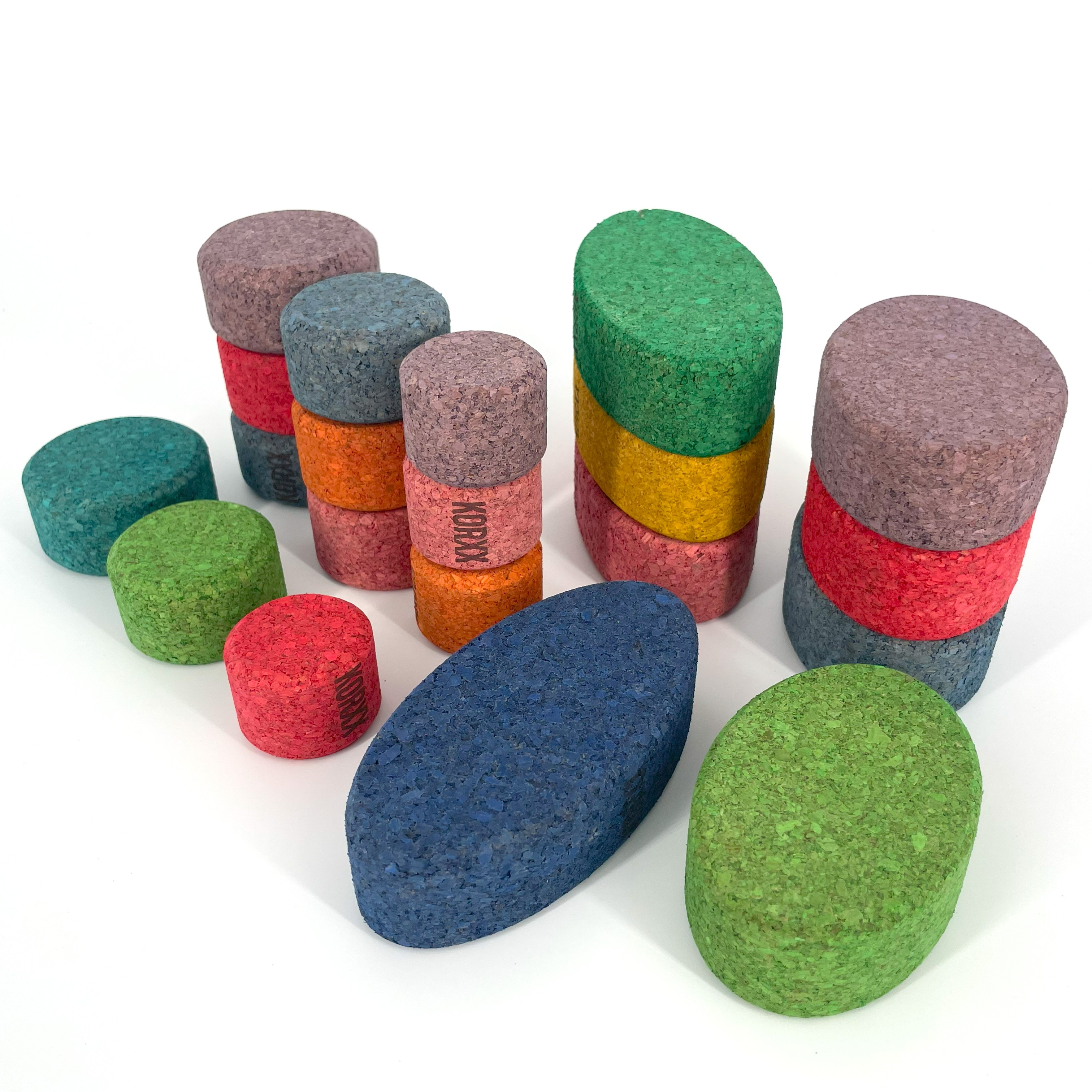 Kuller Mix C - 20 farbige Runde und ovale Korkbausteine für kreatives Kinderspiel ab 18 Monaten Kuller Mix C - 20 farbige Runde und ovale Korkbausteine für kreatives Kinderspiel ab 18 Monaten